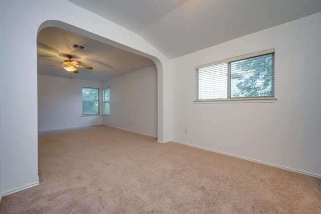 Building Photo - 1112 Sundrop Pl
