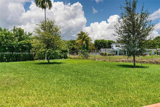 Building Photo - 11401 SW 72nd Plz