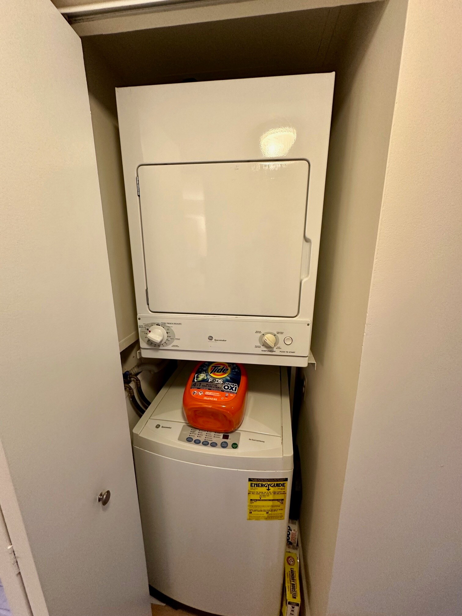 washer drying in unit - 7500 Woodmont Ave