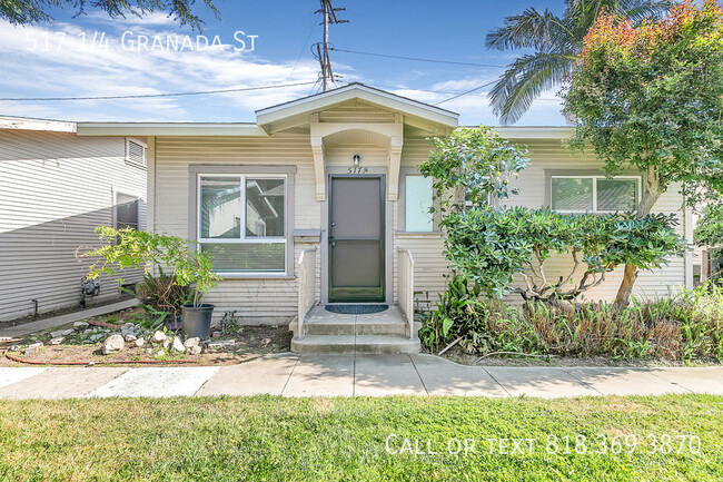 Building Photo - 517 1/4 Granada St-