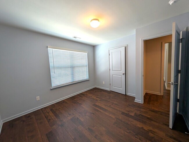 Building Photo - Charming home located in the Apple Creek Community in Dallas NC!