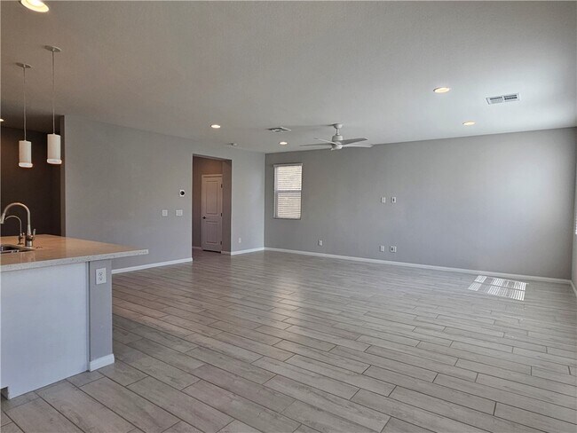 Building Photo - 9853 Fisher Bay Ct