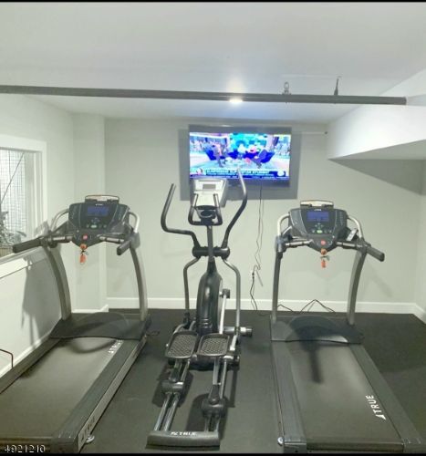 Building Photo - 409 Westfield Ave