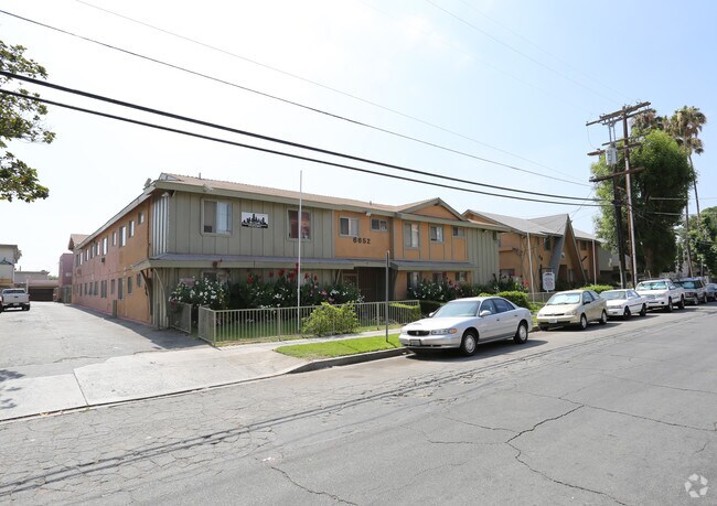 Building Photo - The Lorraine Apartments
