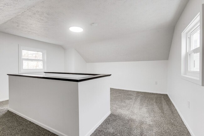 Building Photo - Available NOW - Private 2 Bedroom Home w/ Beautiful Updates!