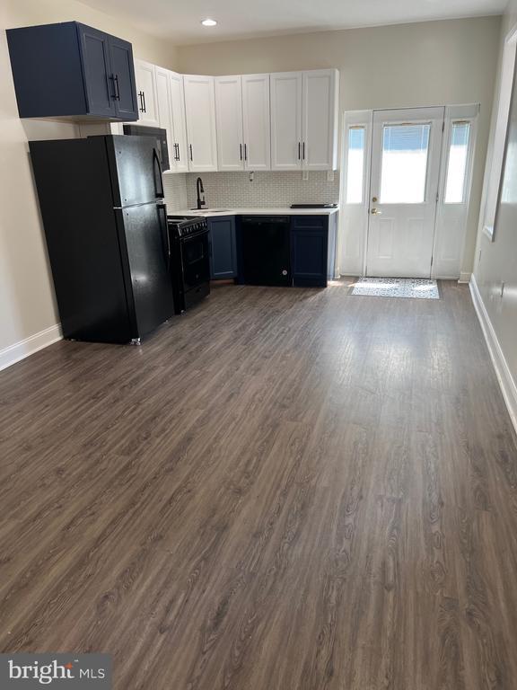 Building Photo - 1525 E Moyamensing Ave