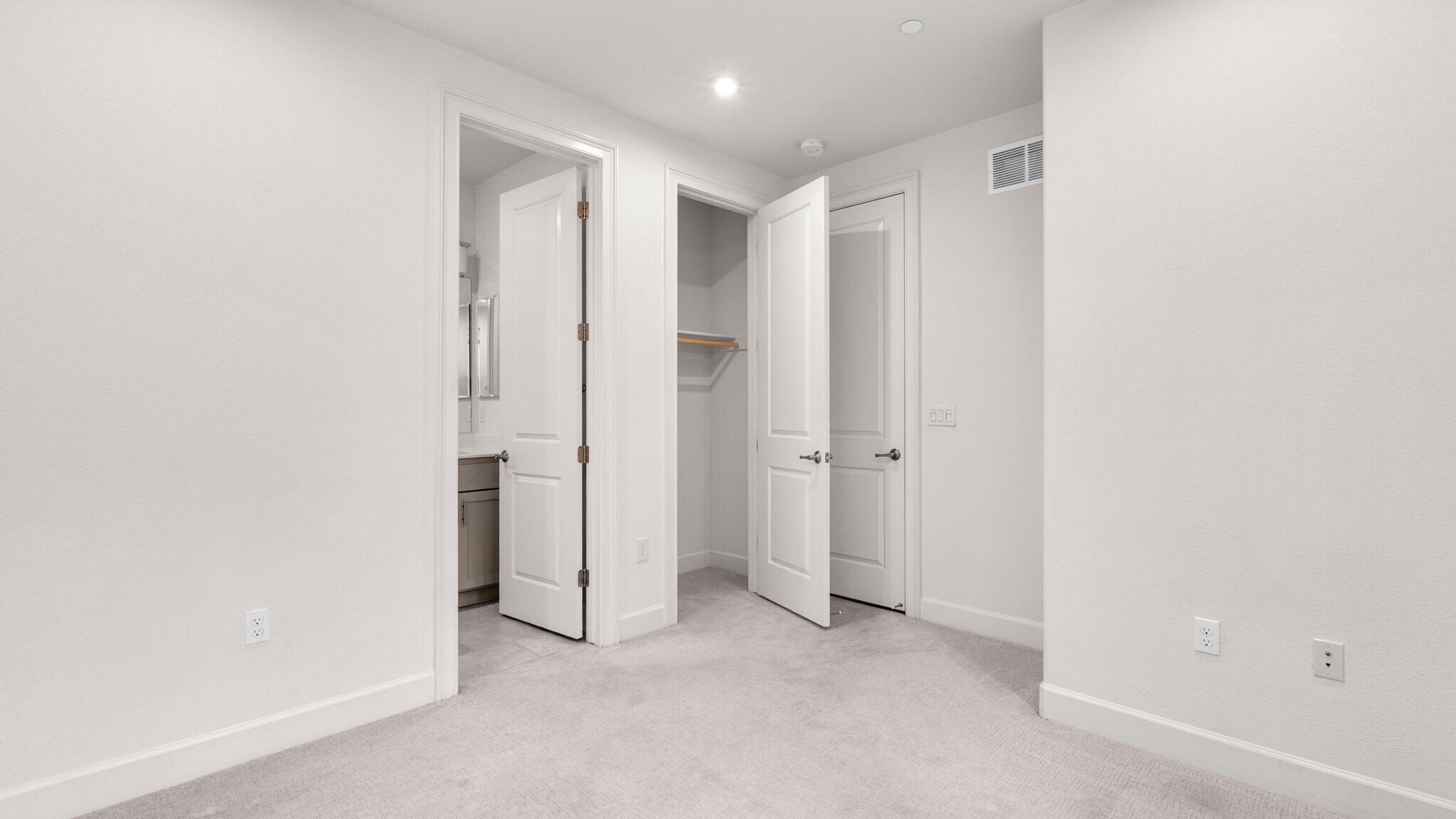 Building Photo - 1723 Pedrozzi Cmn