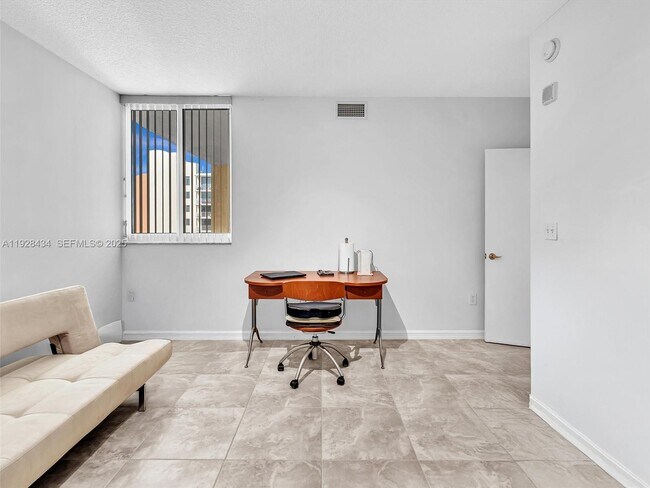 Building Photo - 18800 NE 29th Ave