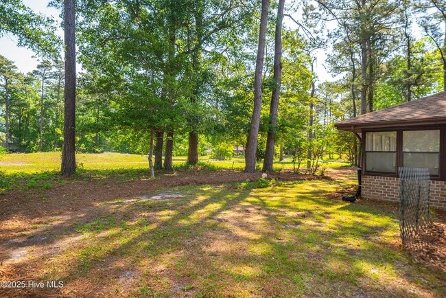Building Photo - 37 Calabash Dr