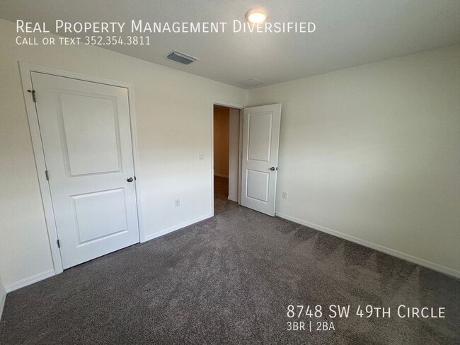 Building Photo - 8748 SW 49th Cir