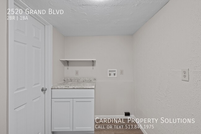 Building Photo - Charming 2-Bedroom in Hamilton | Vouchers ...