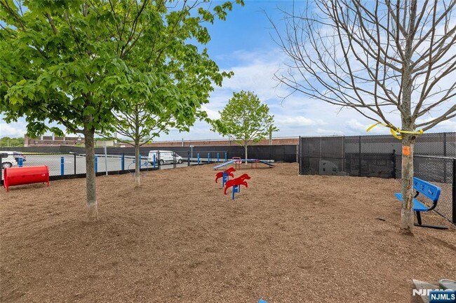 Building Photo - 25 Veterans Dr