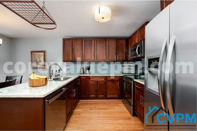 Building Photo - 11863 New Country Ln