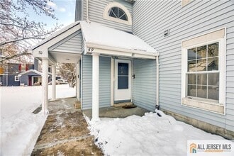 Building Photo - 49 Tanglewood Ct