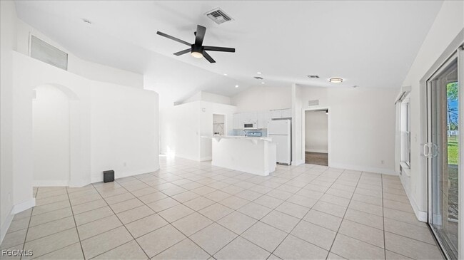 Building Photo - 1801 NW 1st Ave