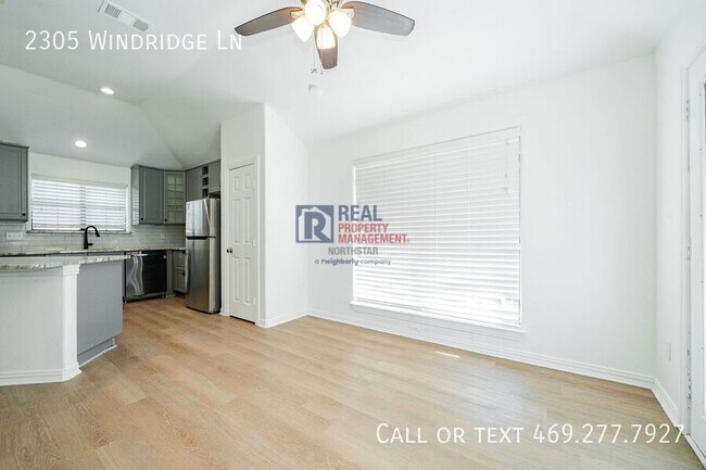 Building Photo - 2305 Windridge Ln