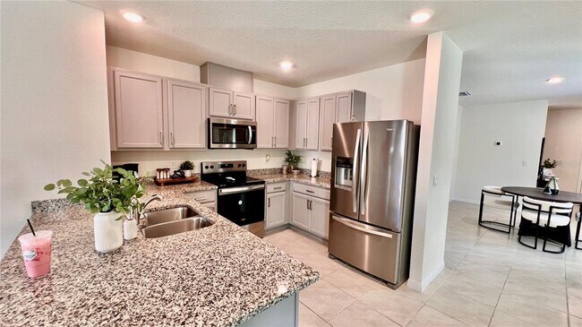 Building Photo - 7075 Cattle Egret Dr