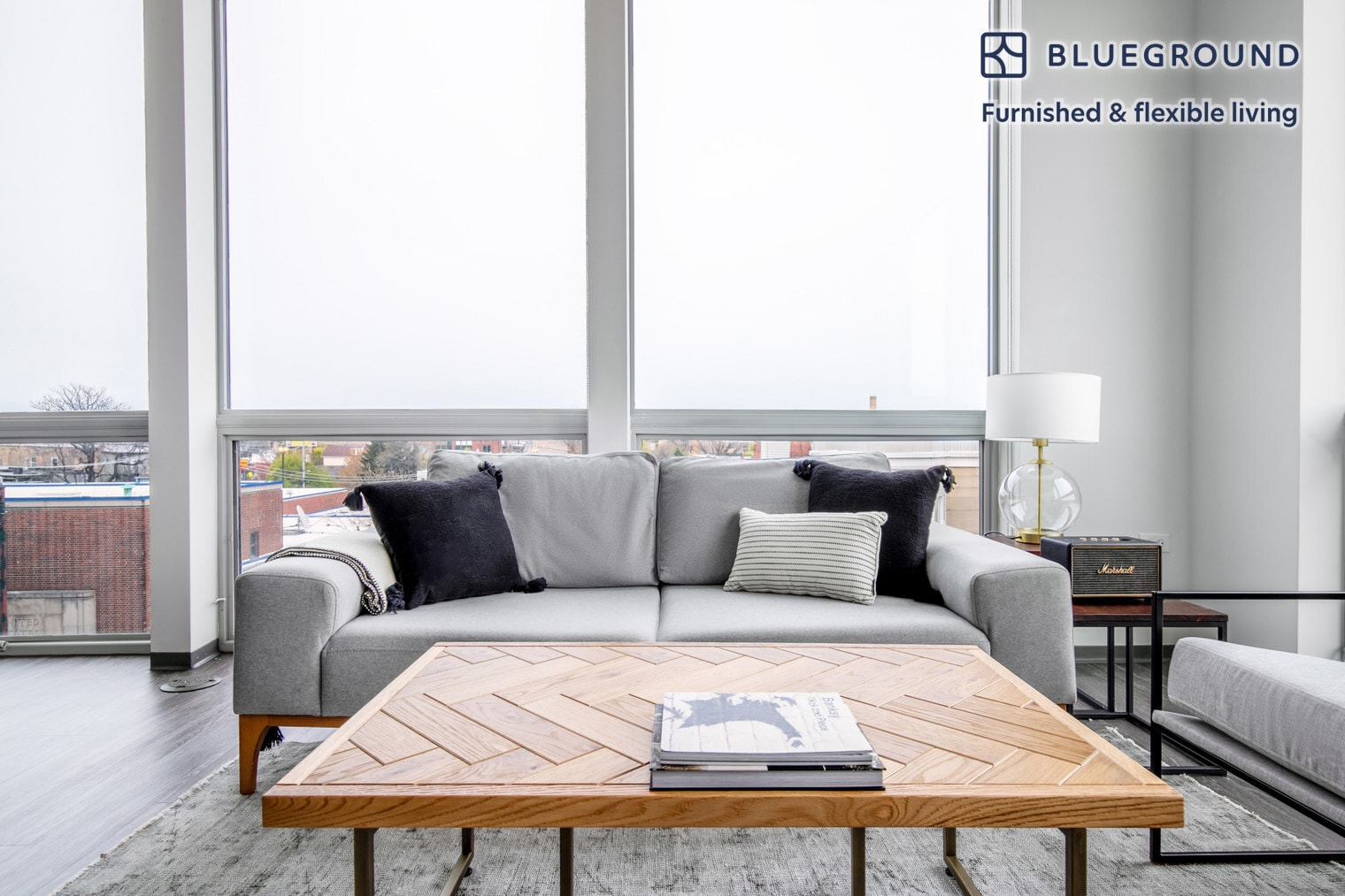 Building Photo - 2340 N California Ave