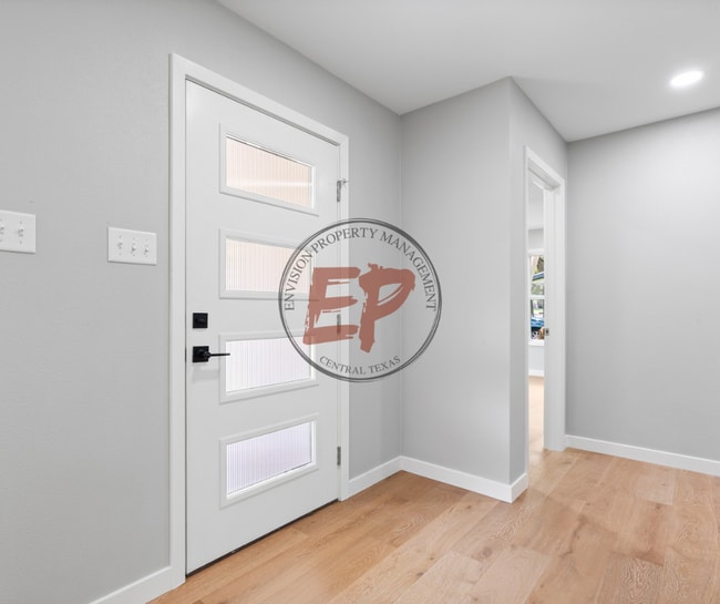 Building Photo - 4600 Cedar Mountain Dr