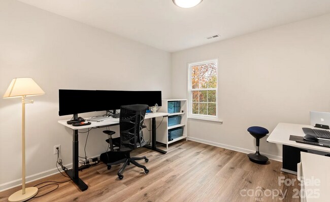 Building Photo - 2269 Winthrop Chase Dr