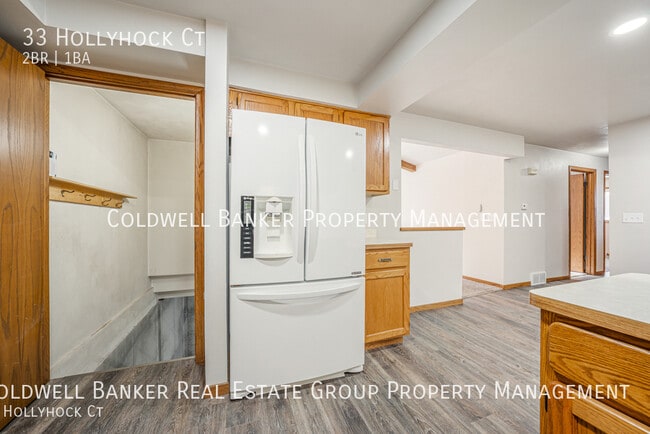 Building Photo - 33 Hollyhock Ct