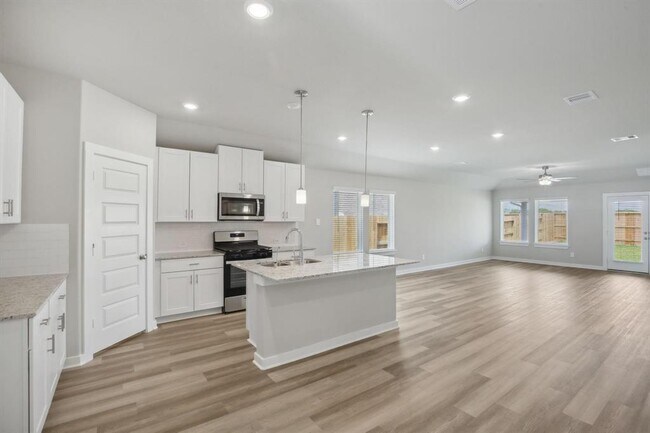 Building Photo - 3030 Marble Wy