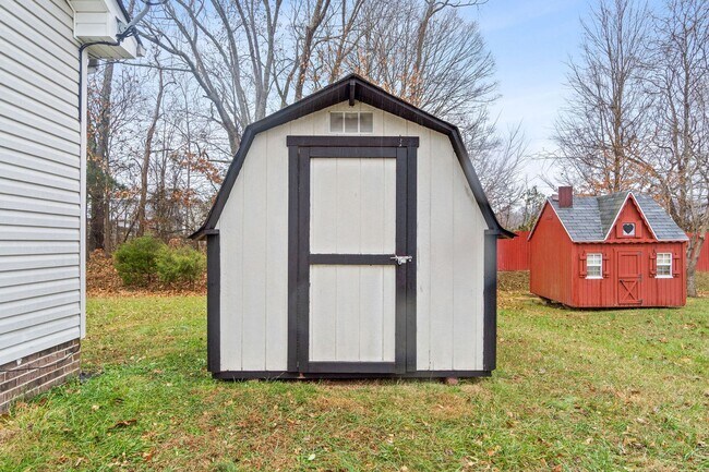 Building Photo - 941 Crabapple Ln