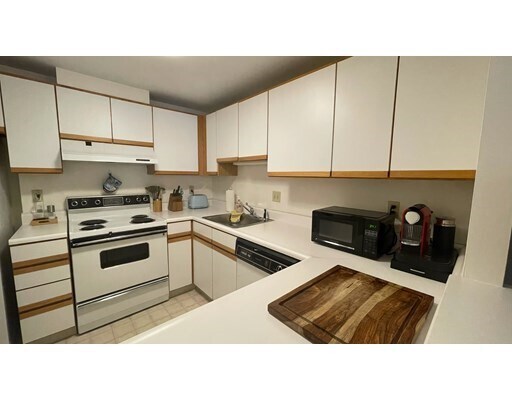 Primary Photo - 1 Watermill Pl