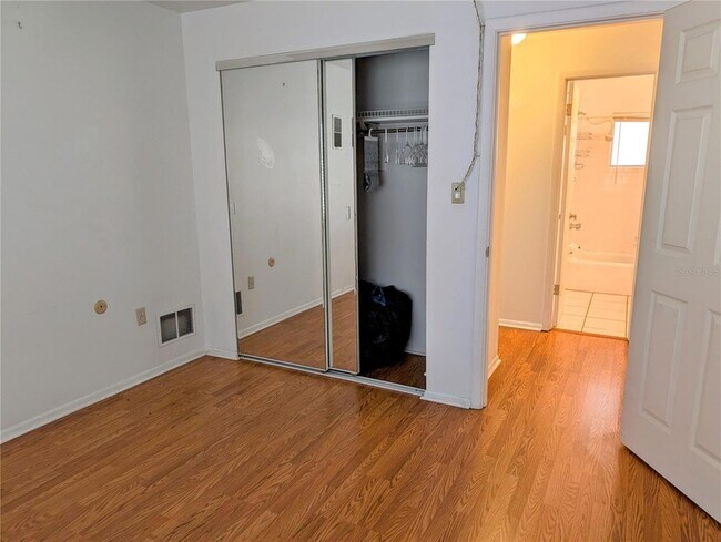 Building Photo - 5908 17th St W