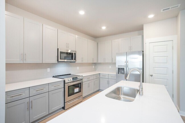 Building Photo - 4509 Sardius Dr