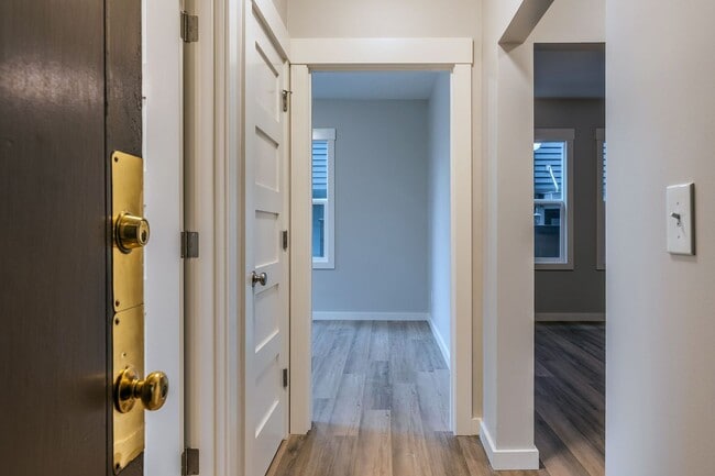 Interior Photo - Pacific Ridge
