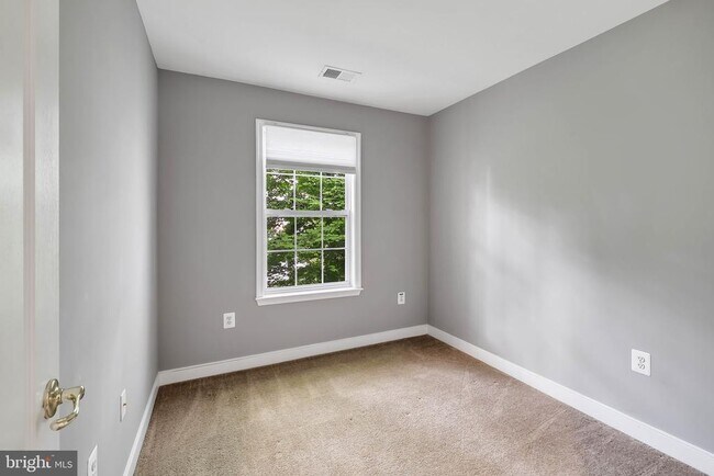 Building Photo - 6052 Ticket Way