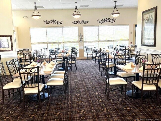 Building Photo - 4210 Gator Trace Ave