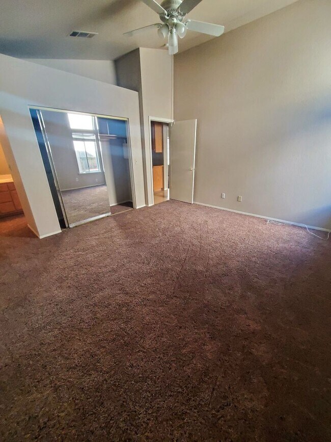 Building Photo - All Cleaned Up!