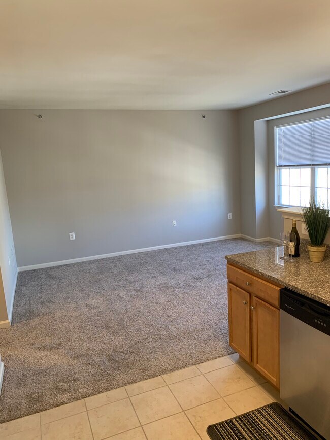 Building Photo - 113 Conover Terrace