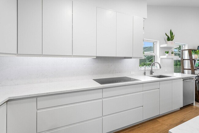 Building Photo - 2721 Neaton Ct