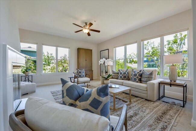 Building Photo - 435 Sheridan Ave