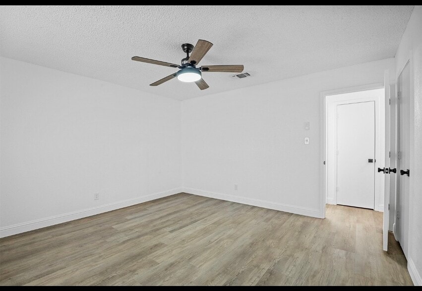 Building Photo - 3522 Shady Valley Dr