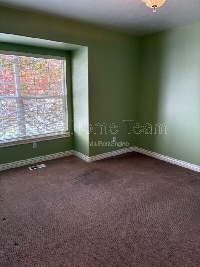 Building Photo - 62 S 100 E