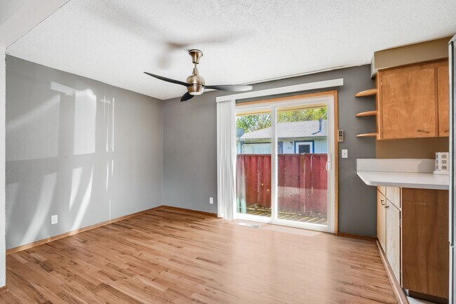 Building Photo - Charming 3 bed, 1.5 bath rental home in Milwaukie!