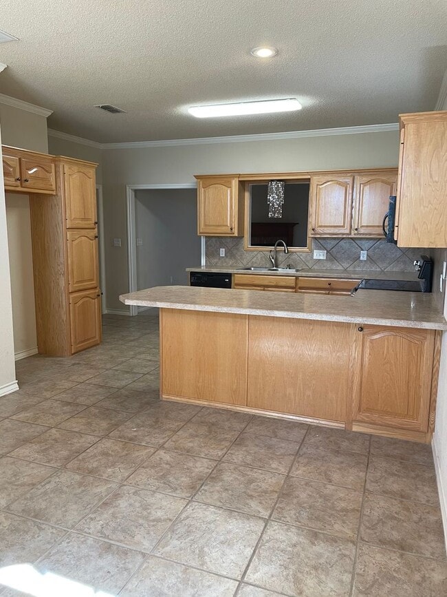 Building Photo - 4 Bedroom in Bacon Crest