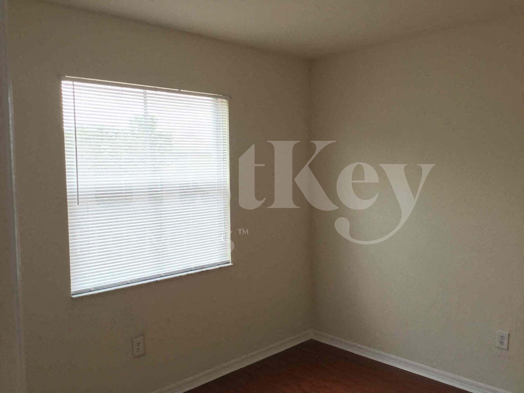 Building Photo - 1624 SE 20th Rd