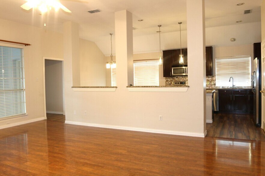 Building Photo - 2530 Breanna Way
