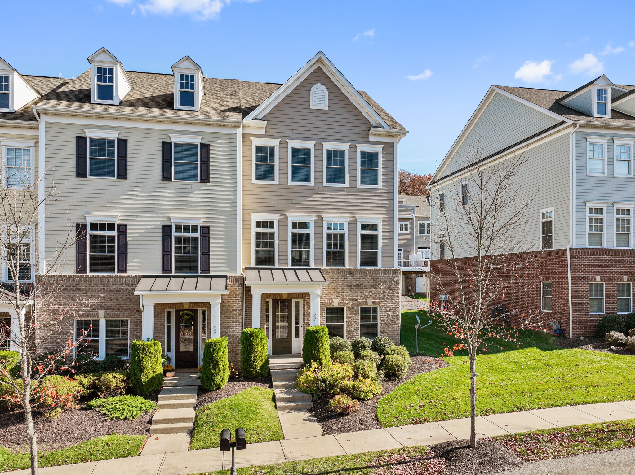 Building Photo - 337 Osona Ln