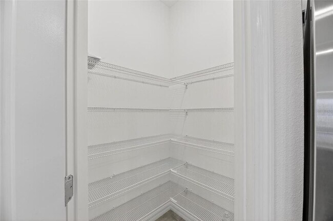 Building Photo - 2425 Bending Bonsai Dr