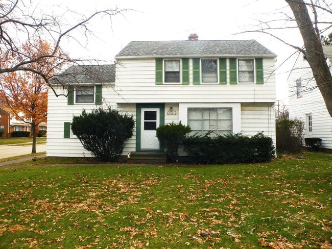 Primary Photo - 4 Bedroom - 1.5 Bath Colonial available fo...