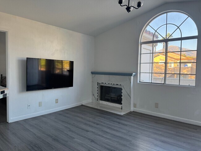 Building Photo - 51 Via Prado
