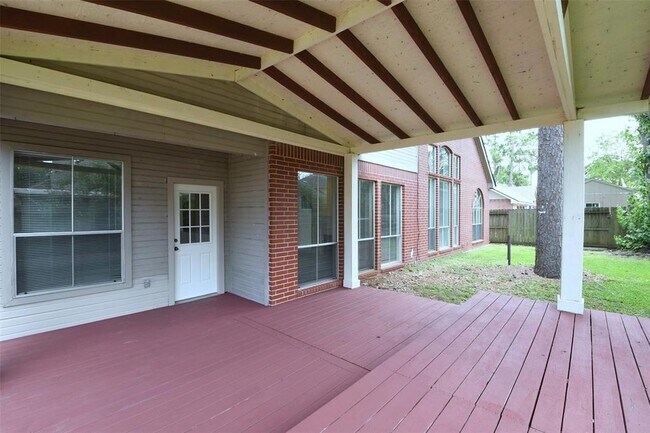 Building Photo - 18719 Racquet Sports Way