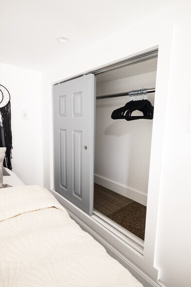 Building Photo - 28-30 West 86th Street-SI ID1031992P