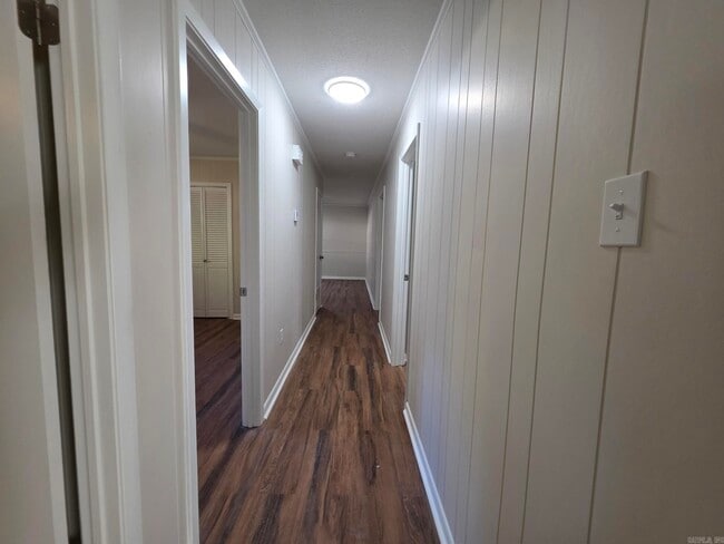 Building Photo - 3 Apache Dr